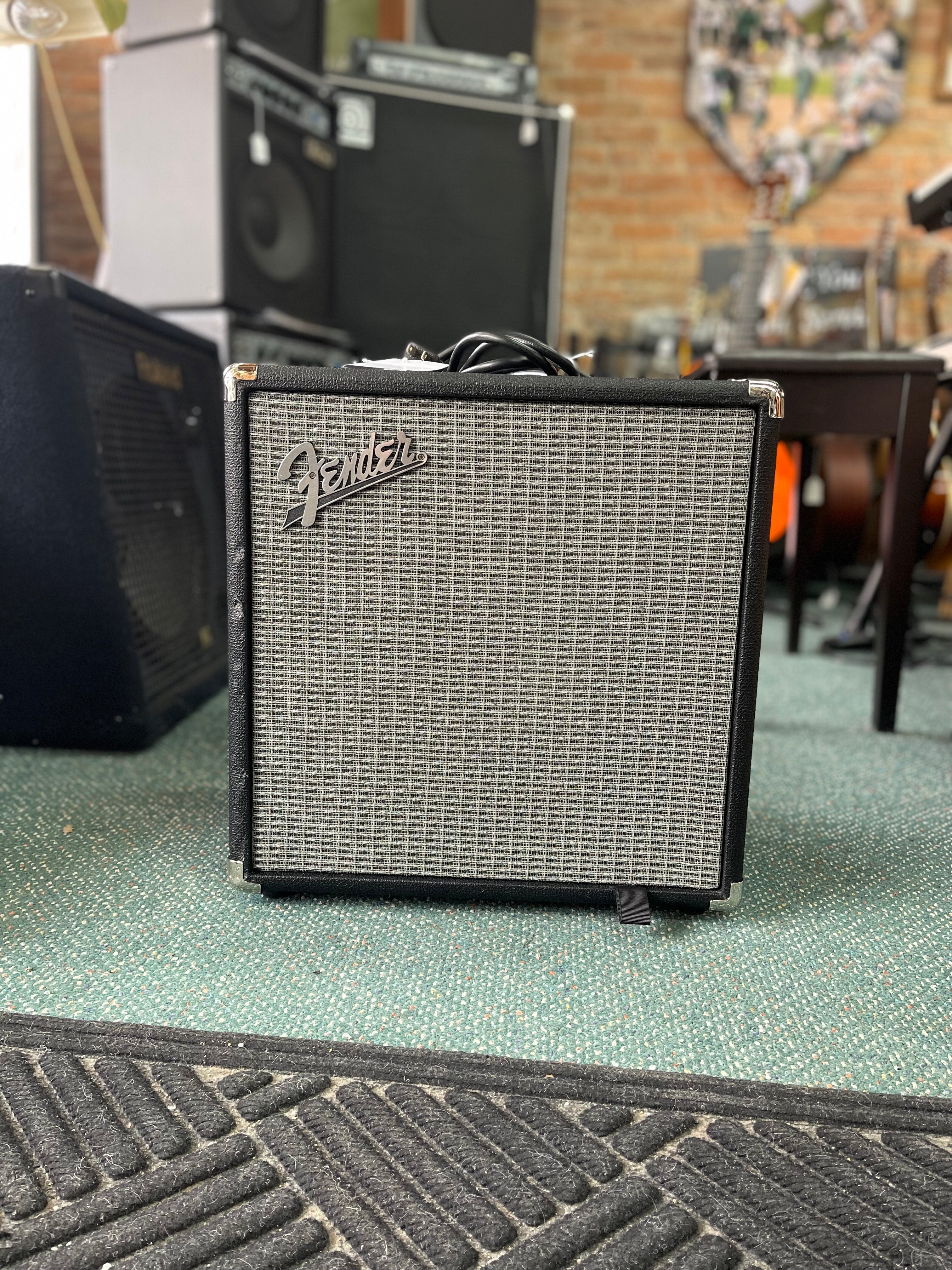 Fender Rumble 25