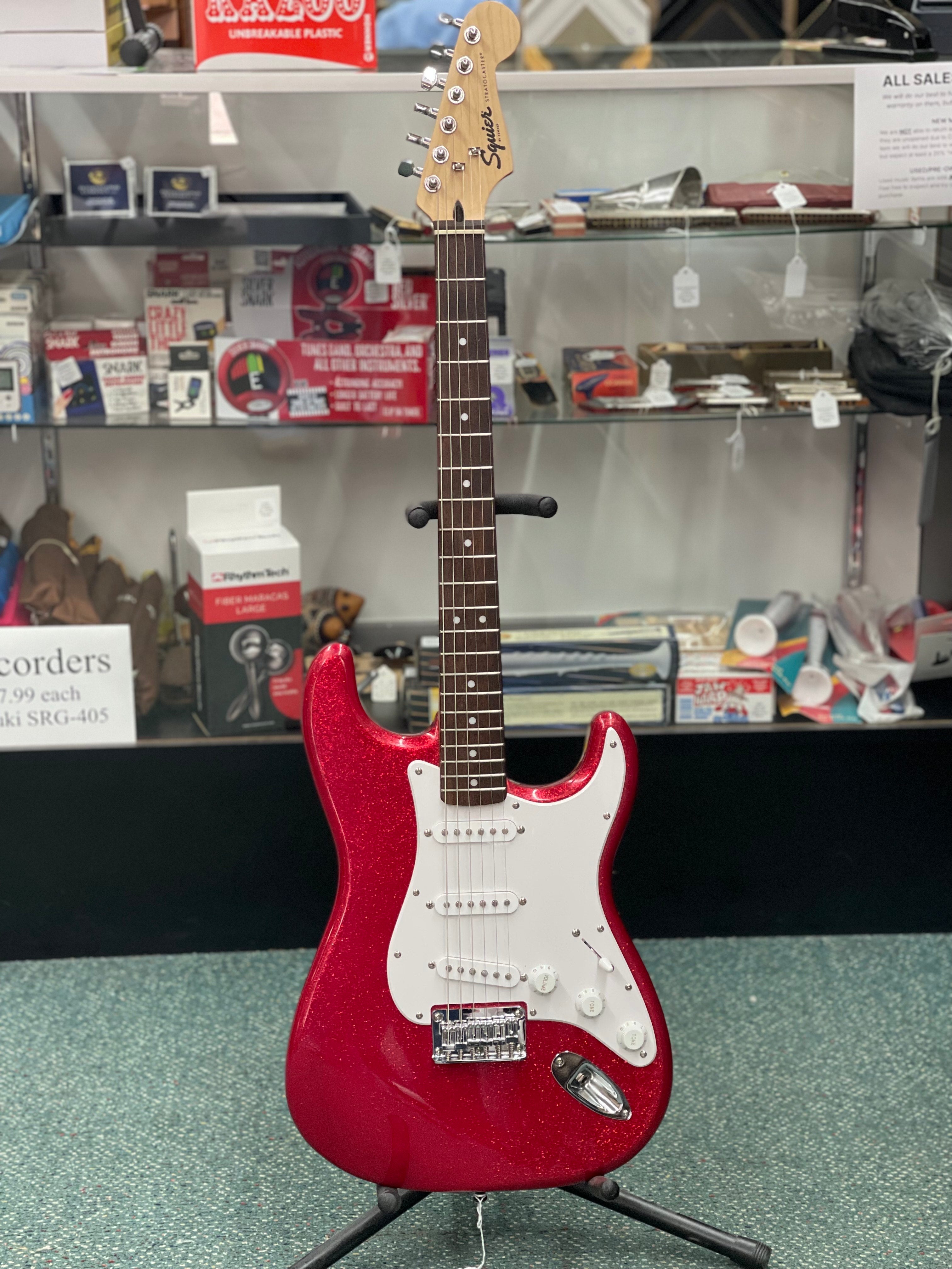 Fender- Squire Strat