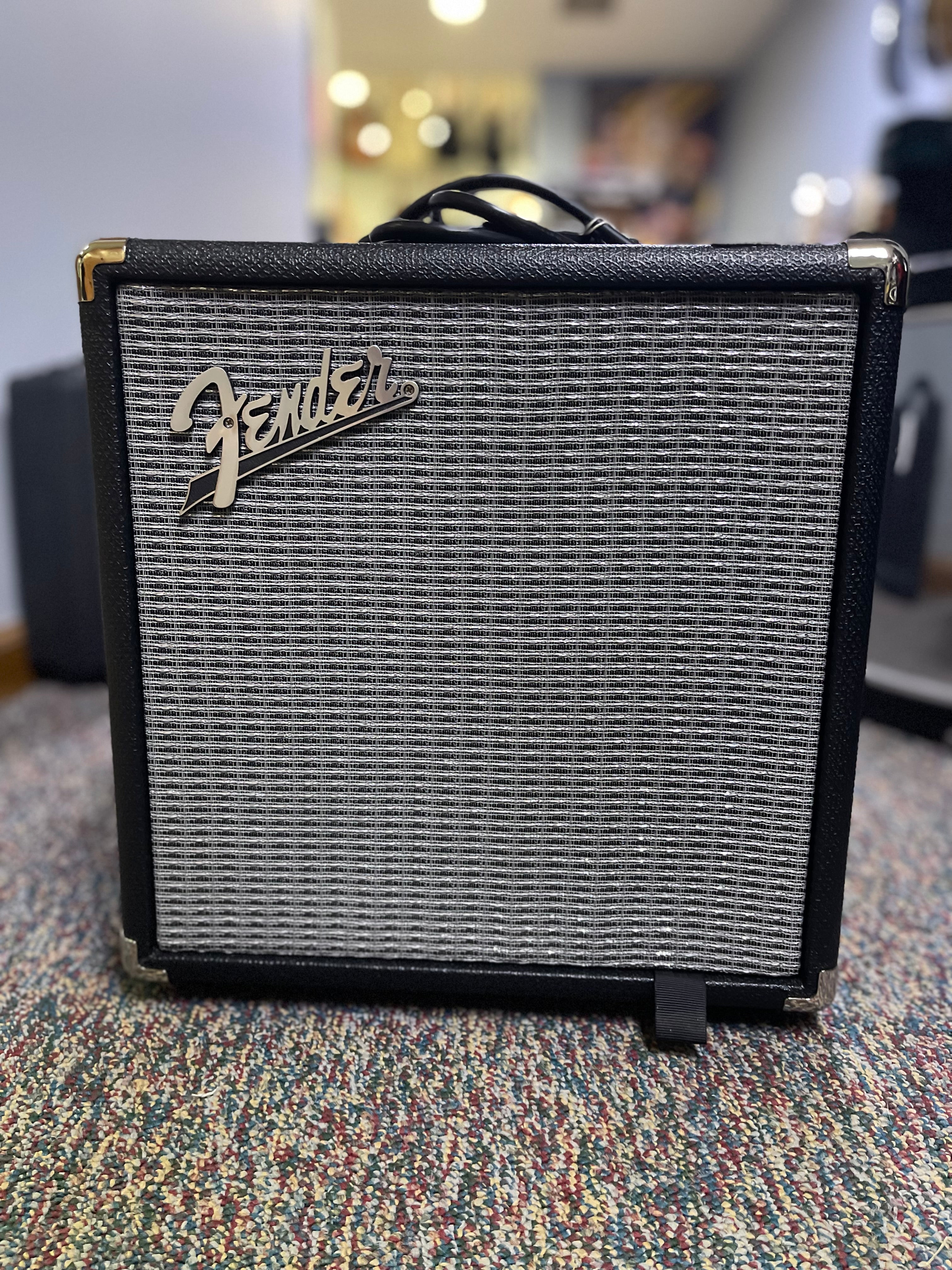Fender Rumble 15