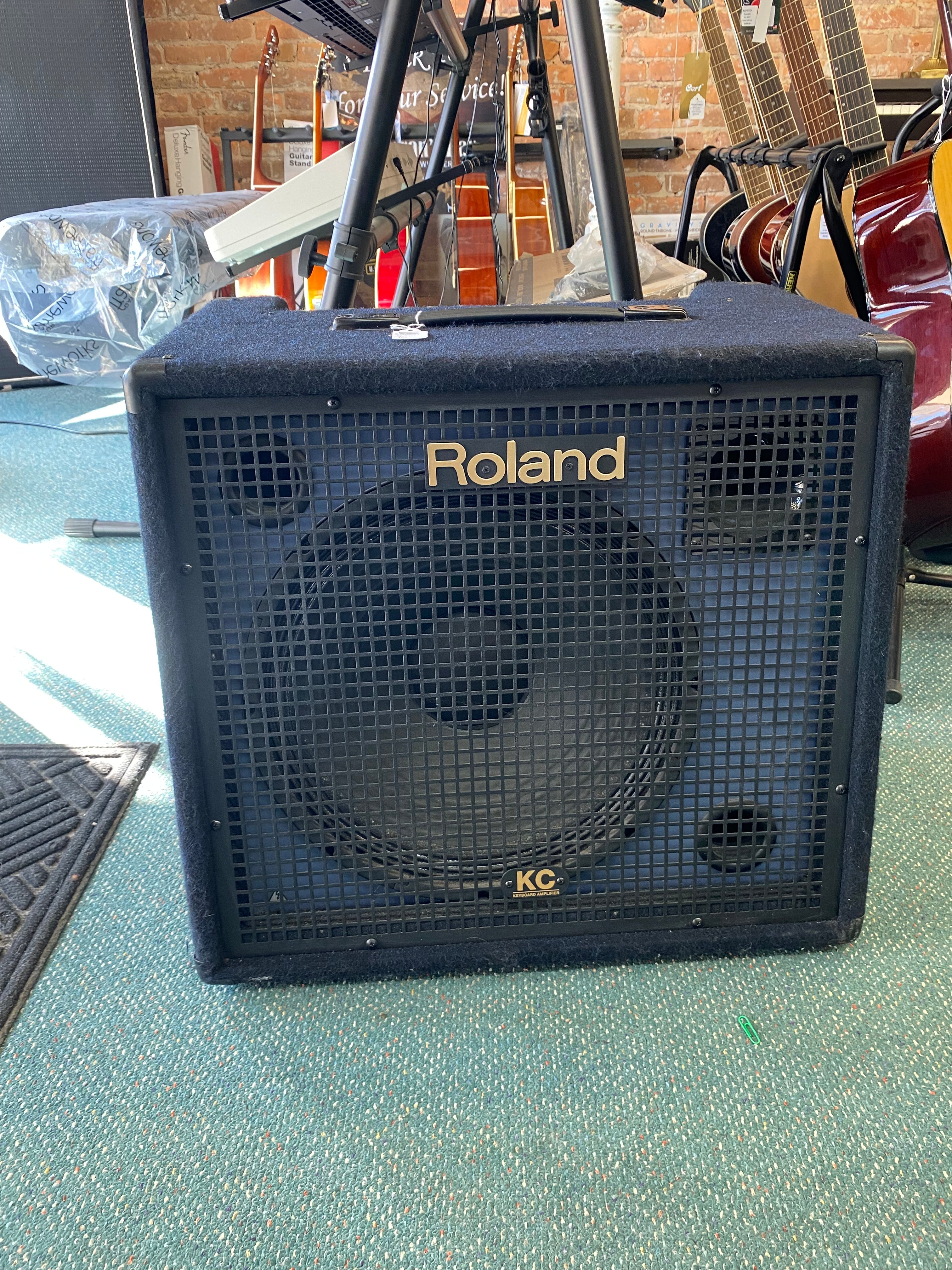 Roland KC-550 Bass/keyboard amp