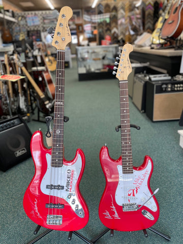 Mike Huckabee Guitar & Bass Bundle